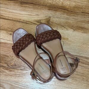 Wedge sandals